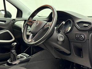 Vauxhall Crossland X thumbnail