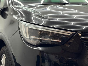Vauxhall Crossland X thumbnail