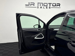 Vauxhall Crossland X thumbnail