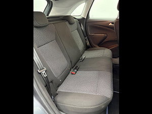 Vauxhall Crossland X thumbnail