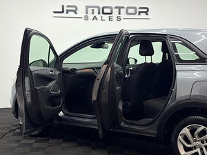 Vauxhall Crossland X thumbnail