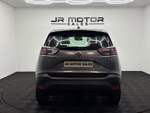 Vauxhall Crossland X thumbnail
