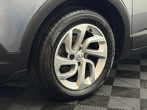 Vauxhall Crossland X thumbnail