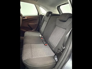 Vauxhall Crossland X thumbnail