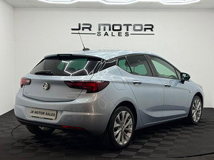 Vauxhall Astra thumbnail