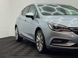 Vauxhall Astra thumbnail