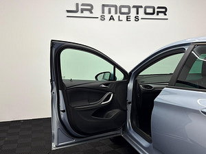 Vauxhall Astra thumbnail
