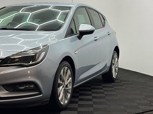 Vauxhall Astra thumbnail