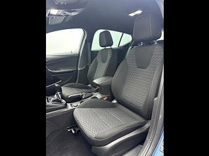 Vauxhall Astra thumbnail