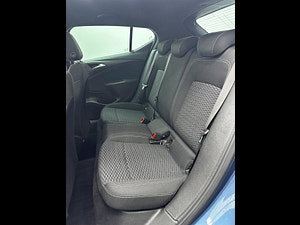 Vauxhall Astra thumbnail