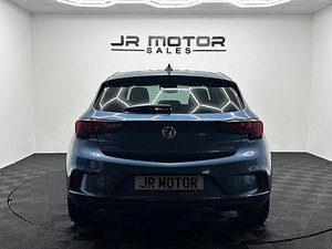 Vauxhall Astra thumbnail