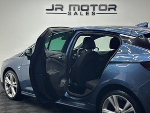 Vauxhall Astra thumbnail