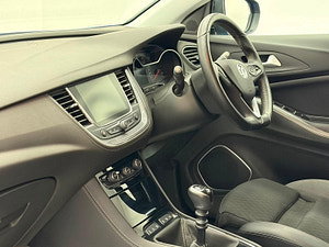 Vauxhall Grandland X thumbnail