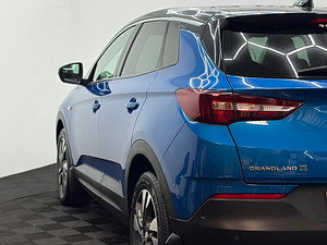 Vauxhall Grandland X thumbnail
