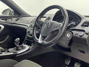Vauxhall Insignia thumbnail