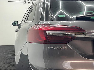 Vauxhall Insignia thumbnail