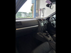 Volkswagen Golf thumbnail