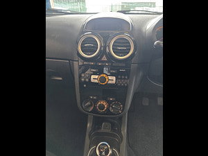 Vauxhall Corsa thumbnail