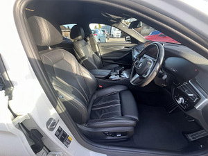 BMW 5 Series thumbnail