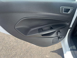 Ford Fiesta thumbnail