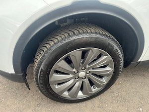 Land Rover Discovery Sport thumbnail