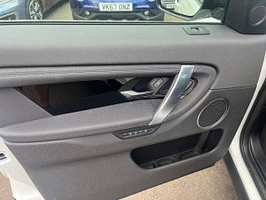 Land Rover Discovery Sport thumbnail