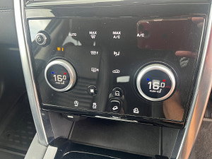 Land Rover Discovery Sport thumbnail