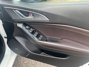 Mazda Mazda3 thumbnail