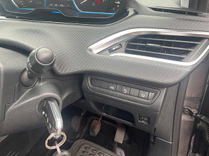Peugeot 2008 thumbnail