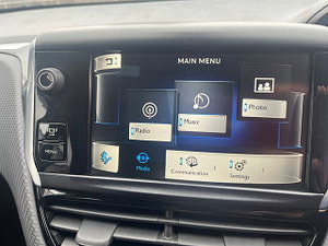 Peugeot 2008 thumbnail