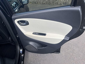 Renault Captur thumbnail