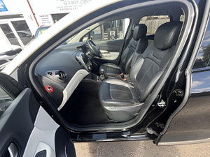 Renault Captur thumbnail