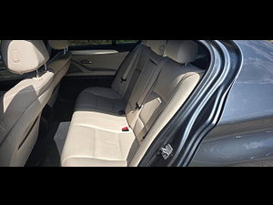 BMW 5 Series thumbnail