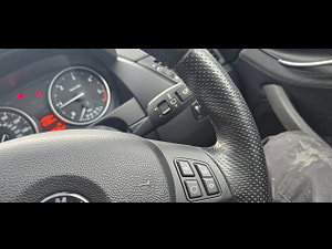 BMW X1 thumbnail