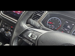 Volkswagen T-Roc thumbnail