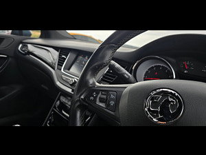 Vauxhall Astra thumbnail