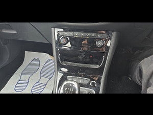 Vauxhall Astra thumbnail