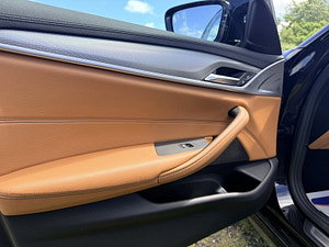 BMW 5 Series thumbnail