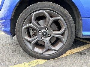 Ford EcoSport thumbnail