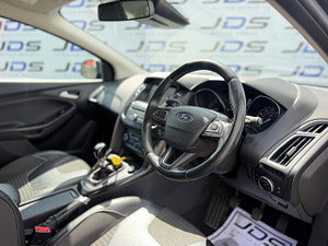 Ford Focus thumbnail