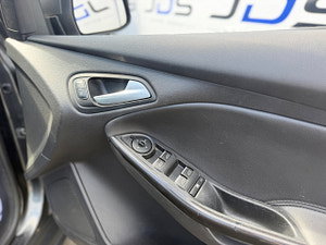 Ford Focus thumbnail