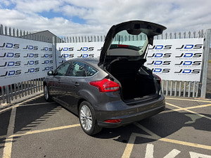 Ford Focus thumbnail