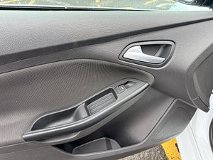 Ford Focus thumbnail