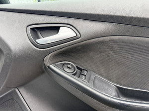 Ford Focus thumbnail