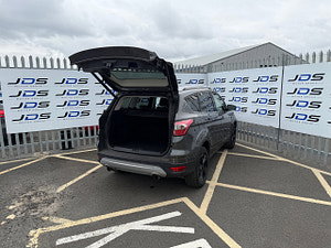 Ford Kuga thumbnail