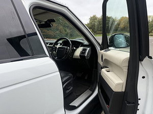 Land Rover Range Rover Sport thumbnail