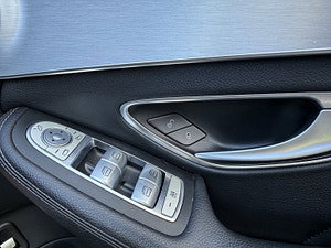 Mercedes-Benz C Class thumbnail