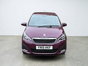 Peugeot 108 thumbnail