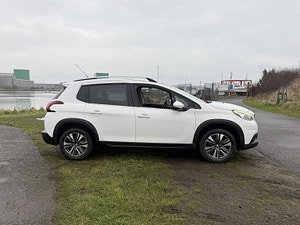 Peugeot 2008 thumbnail