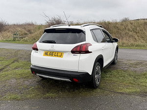 Peugeot 2008 thumbnail